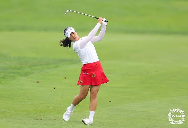윤이나의 아이언 샷. [KLPGA 제공. 재판매 및 DB 금지]