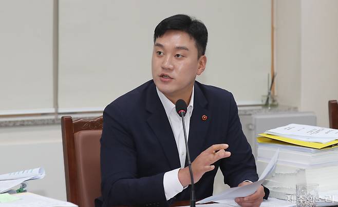 의회 환경도시위원회 김기환 의원. / 제주도의회 제공.