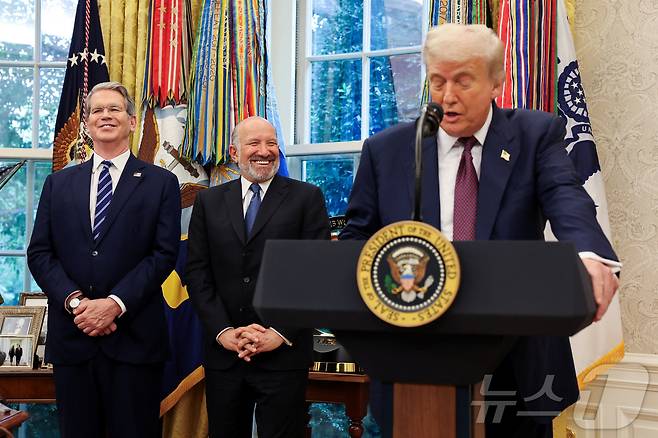 6일(현지시간) 도널드 트럼프 미국 대통령이 백악관에서 1000억 달러 규모의 애플 투자 계획을 발표하는 행사에서 발언하고 있다. 2025.08.06 ⓒ 로이터=뉴스1 ⓒ News1 김지완 기자