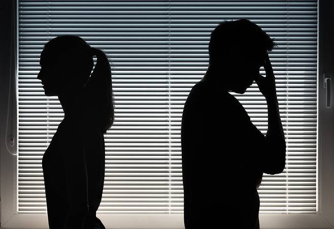 전 세계 불륜률 1위는 태국으로 나타났다. 응답자의 51%가 외도를 인정했으며, 문화적 요인과 성산업 구조가 배경으로 지목됐다. 아시아 국가 중 유일하게 상위권에 올랐다. 게티이미지뱅크