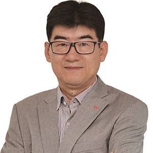 진헌탁 롯데웰푸드 글로벌사업본부장 - 계명대 무역학, 전 롯데웰푸드 벨기에 법인 최고재무책임자(CFO), 전 롯데웰푸드 베트남 사무소장 /사진 진헌탁