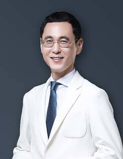 창원 예일안과 심형석 원장