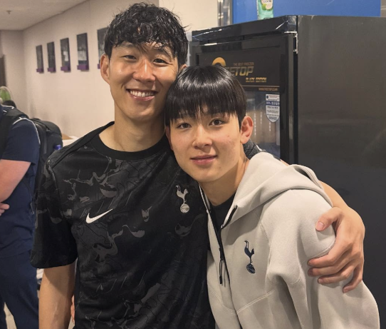 손흥민과 양민혁. 양민혁 SNS 캡처