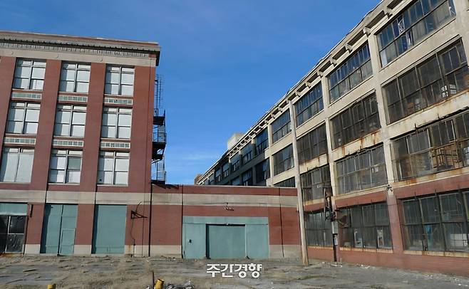 1930년대 세계 최초로 조립라인을 도입해 본격적으로 포드주의를 전면화한 포드의 루지 공장 / 손호철 제공