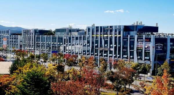 (공실 많은 세종시 금강 수변 상가)