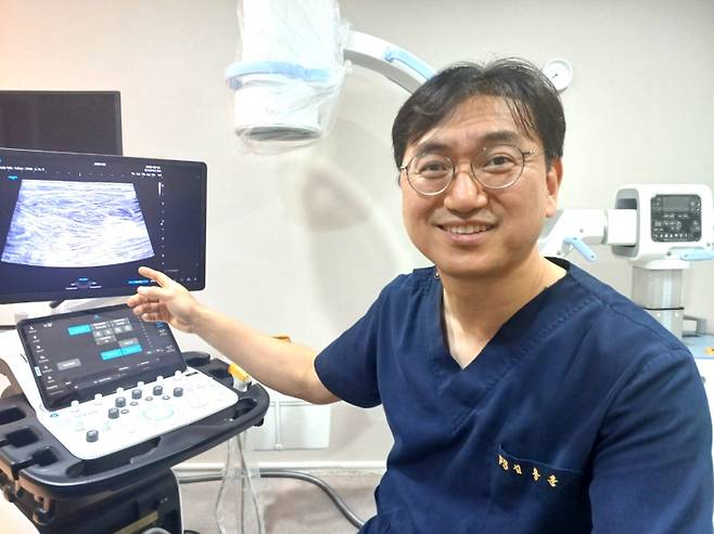 대한스포츠의학회 인증 전문의인 김용훈 조은정형외과 원장. 김식 기자