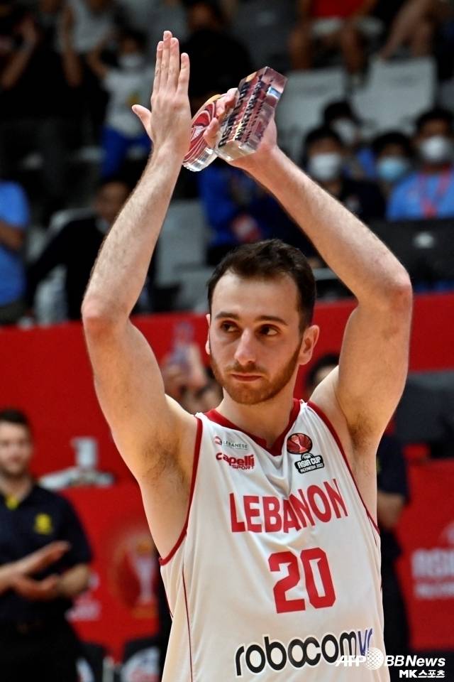 아라지는 아시아 최고의 가드로 지난 FIBA 자카르타 아시아컵 2022 MVP이기도 하다. ‘아시아의 조던’ 파디 엘 카티브 이후 레바논 최고의 영웅이며 팬들로부터 ‘두려운 존재’로 불리기도 한다. 사진=AFPBBNews=News1