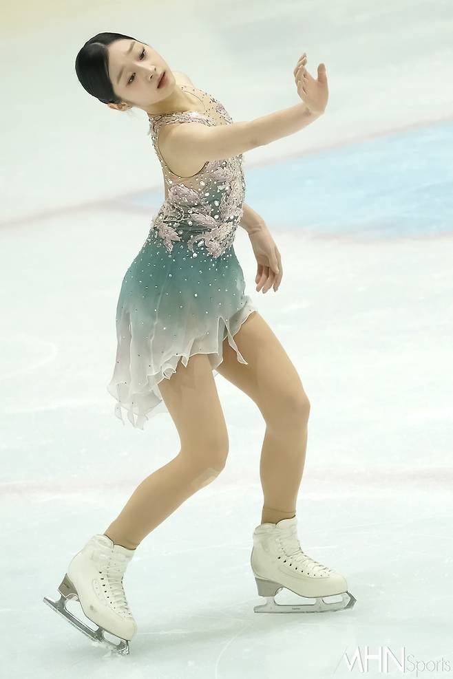 신지아
