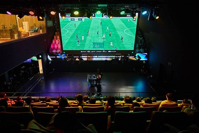 8일 KEL FC모바일 결선이 열린 부산e스포츠경기장의 모습. 사진 | 한국e스포츠협회