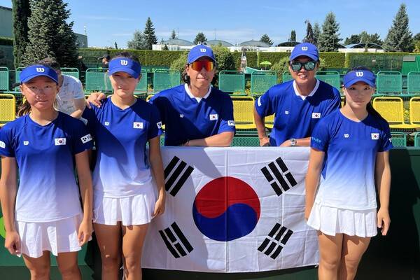 최종 4위, 여자팀 (김서현, 임예린, 김재오 트레이너, 임규태 감독, 이예린(왼쪽부터))