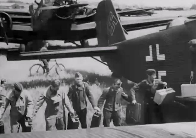 '월드 1945' 김서형, “어?” 하고 멈추게 만든 충격적인 대본