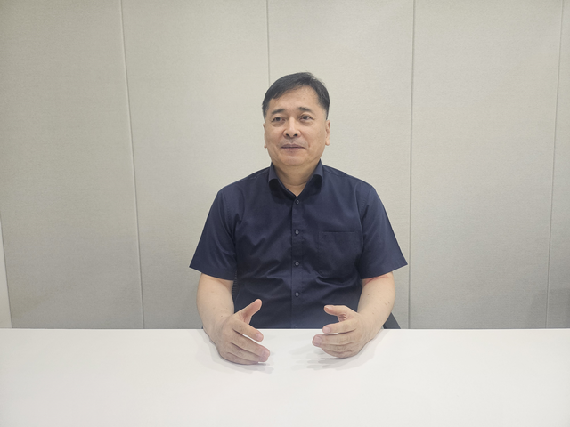 이동학 코코링크 대표가 서울 강남구 삼성동 코코링크 사무실에서 ‘AI 서버 국산화’ 필요성에 대해 강조하고 있다. 그는 인터뷰에서 “국내 AI 인프라 생태계 발전에 의미있는 역할을 하고 싶다”고 말했다. [박순원 기자]