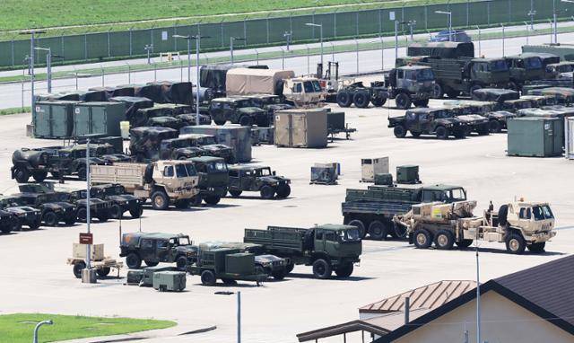 7일 경기 평택시 캠프 험프리스에 군용 차량이 세워져 있다. 평택=연합뉴스
