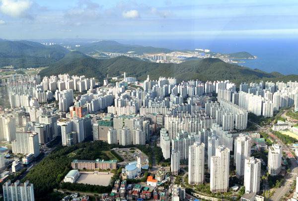 부산 해운대구 아파트 단지 전경. 국제신문DB