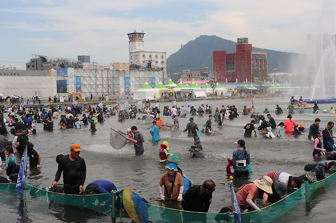 황금장어를 잡아라 / 사진= 문서연 여행+ 기자