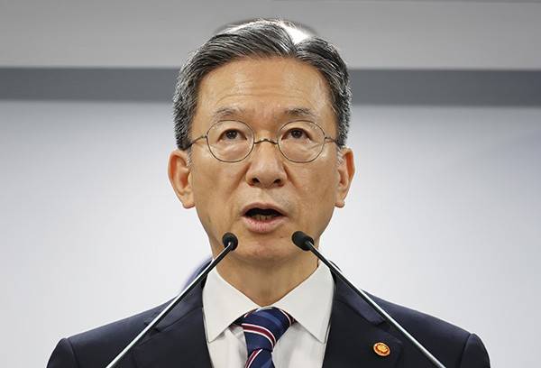 정성호 법무부 장관이 11일 정부서울청사에서 2025년 광복절 특별사면 브리핑을 하고 있다. /사진=연합뉴스