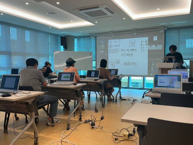 대현 도서관 디지털 강좌 운영사진. 행복북구문화재단