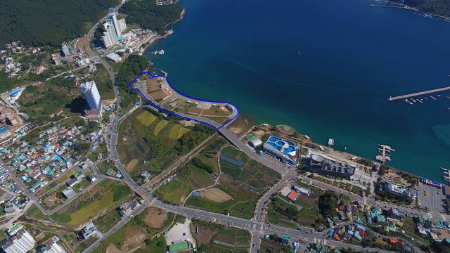 숙박, 레저, 위락시설이 들어설 지세포 다기능항 내 해양레저지구(파란선). 부산일보DB