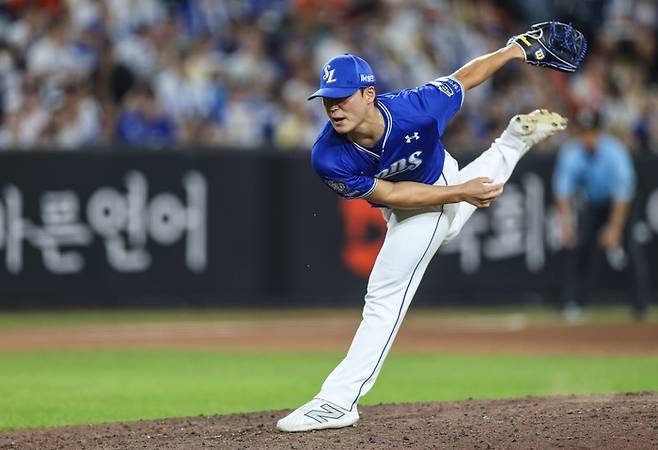 지난 1일 이호성은 허리 염증으로 1군 엔트리에서 제외됐다. 사진은 지난달 31일 대전 한화생명볼파크에서 열린 한화 이글스전에서 투구 중인 이호성. <삼성 라이온즈 제공>