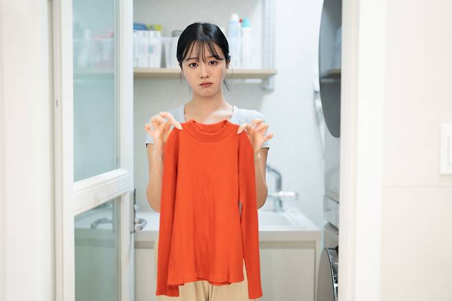 세탁 후 좋아하는 드레스나 셔츠가 줄어들면, 세탁 지침을 잘 따랐더라도 당황스럽다. 안타깝게도 일부 섬유는 다른 것보다 수축이 잘 일어난다.[사진=게티이미지뱅크]