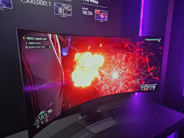 삼성디스플레이 커브드 모니터.(사진=전화평 기자)