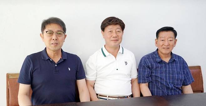 익산시 장로회 회장 이중구 장로(연동교회), 총무 김준기 장로(익산용기교회),  전 회장 임광은 장로(익산천광교회)(왼쪽부터).