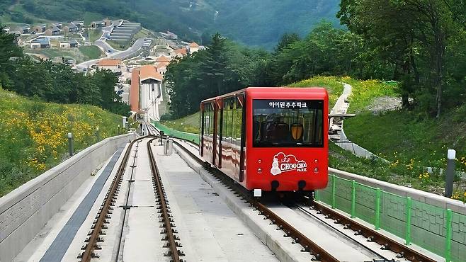 스위치백 이전, 가파른 인클라인 철로로 운행하는 한국형 후니쿨라