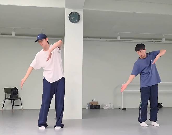 세계무용연맹 한국본부(대표:김긍수)와 국립극장 공동주최로 열리는 '라이즈 댄스 페스티벌'에 참여하는 무용수 이현섭(왼쪽)과 김혜현. 밤톨(김혜현 팬계정) 인스타그램 캡쳐