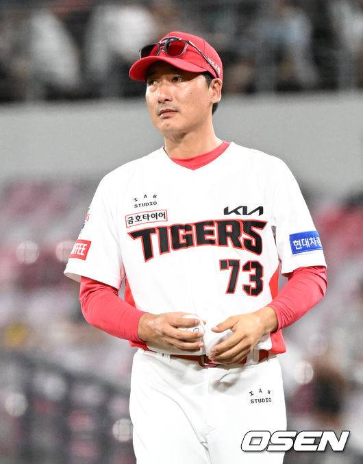 KIA 타이거즈 정재훈 코치. /OSEN DB