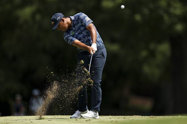 김시우가 11일 PGA 투어 플레이오프 1차전 페덱스 세인트주드 챔피언십 최종 라운드 도중 1번 홀에서 아이언샷을 하고 있다. 게티이미지코리아