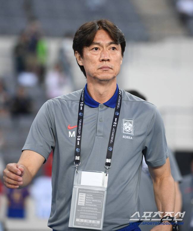 11일 오후 경기도 용인미르스타디움에서 열린 E-1 챔피언십(동아시안컵) 한국과 홍콩의 경기. 홍명보 감독이 입장하고 있다. 용인=정재근 기자 cjg@sportschosun.com/2025.7.11/
