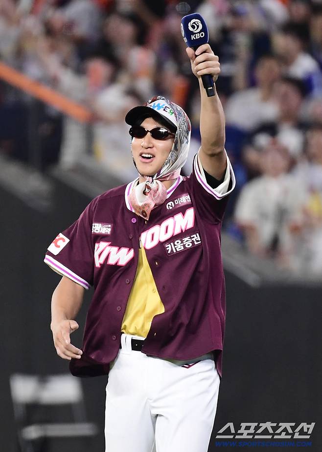 12일 대전 한화생명볼파크에서 열린 2025 KBO 올스타전, 빅뱅 노리를 부르며 등장하는 키움 주승우. 대전=송정헌 기자songs@sportschosun.com/2025.07.12/