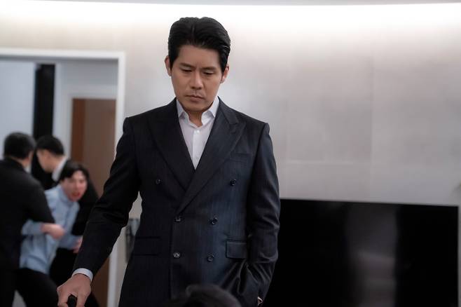 ‘에스콰이어’ 길은성 등장에 반전 (사진: 비에이엔터테인먼트, SLL, 스튜디오S)