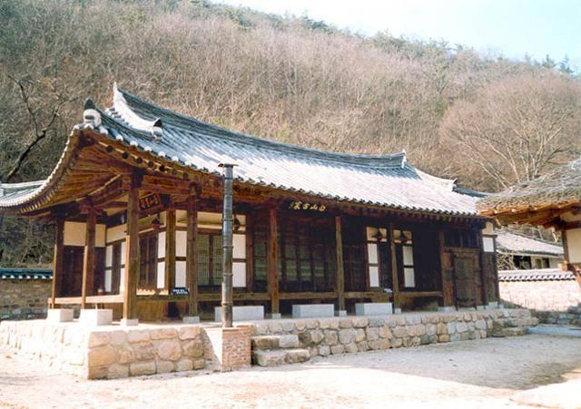 경상남도 지정 문화유산자료로 지정된 경남 의령군 부림면 안희제 생가.