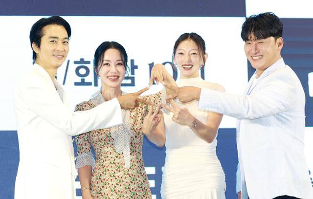송승헌 엄정화 이엘 오대환(왼쪽부터 차례로)이 '금쪽같은 내 스타'의 제작발표회에 참석했다. 뉴스1