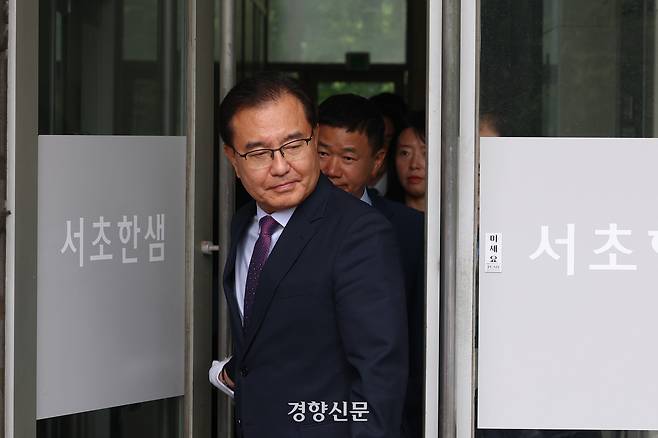 이명현 순직해병 특별검사가 지난달 2일 서울 서초구 서초한샘빌딩에 마련된 특검 사무실을 나오고 있다. 정효진 기자