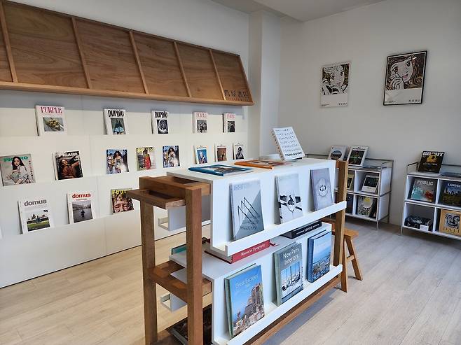 Lifestyle goods are displayed at Tsutaya Books' Seoul pop-up. (Hwang Dong-hee/The Korea Herald)