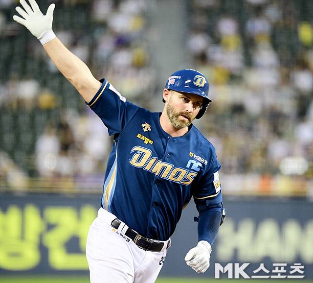 데이비슨은 12일 잠실 두산전에서 대포를 가동했다. 사진=김영구 기자