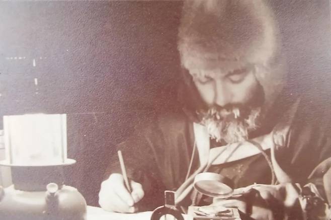 1959년 남극에서 사망한 데니스 벨의 생전 모습. 유족 제공