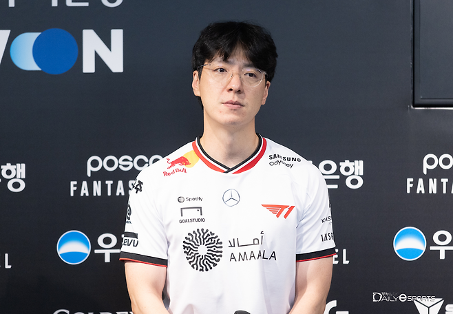 T1 '꼬마' 김정균 감독