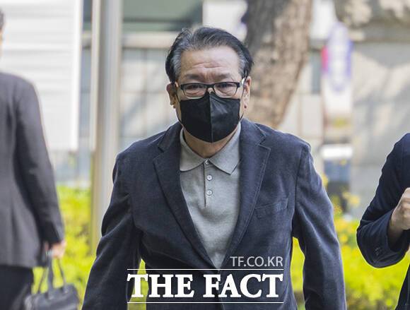 국민의힘 소속 박창욱 경북도의원이 오는 13일 '건진법사' 전성배(사진) 씨의 공천개입 및 인사 청탁 의혹과 관련 김건희 여사 연루 의혹을 수사하는 민중기 특별검사팀에 출석해 조사를 받는다. /장윤석 기자