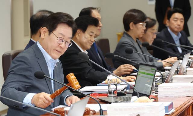 국무회의 개회 선언하는 이재명 대통령. 연합뉴스