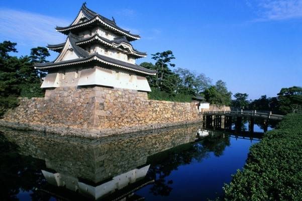 에도 시대 흔적을 간직한 다카마쓰 성  / 사진=라쿠텐 트래블