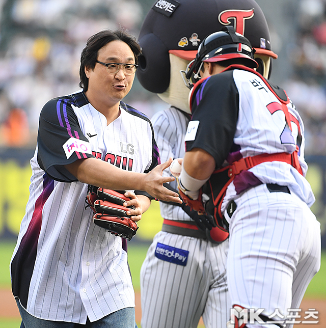 배우 구성환이 ‘건물주’ 의혹에 대한 오랜 침묵을 깨고 해명에 나섰다.사진-천정환 기자