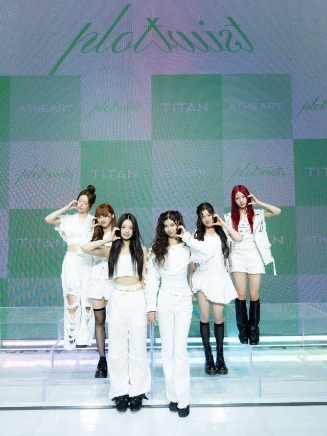 앳하트 (왼쪽부터) 봄·케이틀린·나현·미치·서현·아린/타이탄 콘텐츠 제공