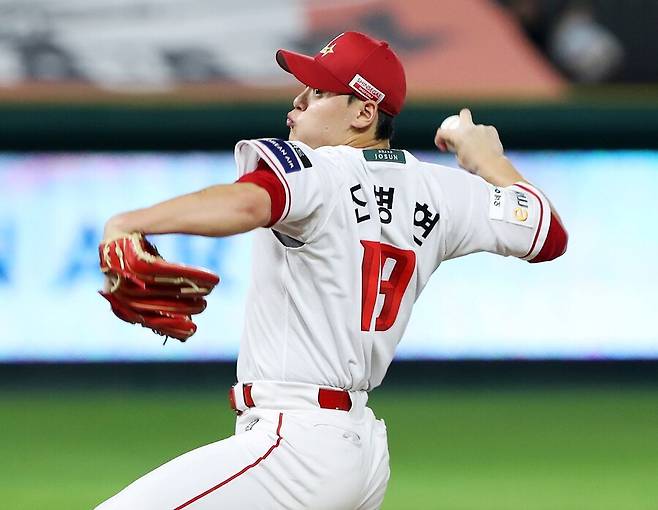 ▲ 올 시즌 압도적인 성적으로 최고 마무리로 공인되고 있는 조병현 ⓒSSG랜더스