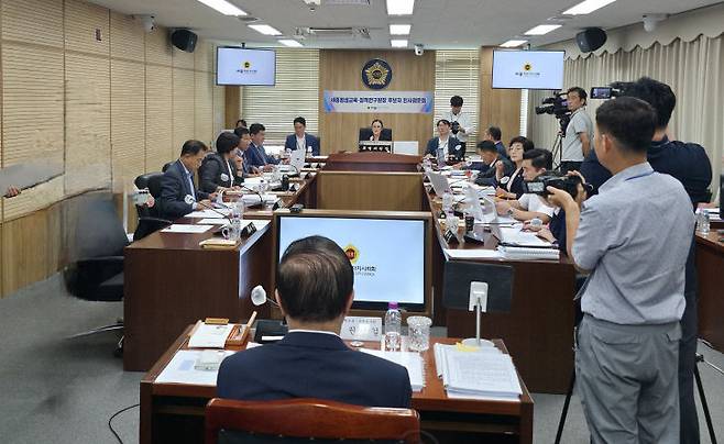 이날 행정복지위원회 주관으로 인사 청문회를 진행하고 있는 모습. 사진=이희택 기자.