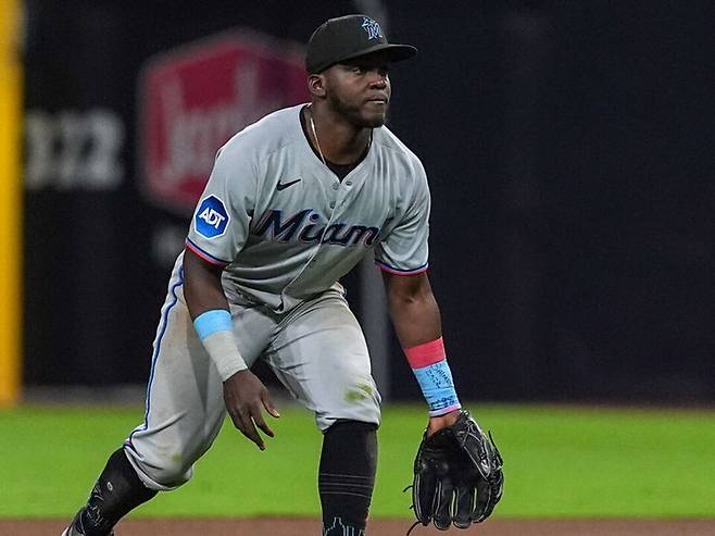 (전 소속팀 마이애미 시절의 시몬)