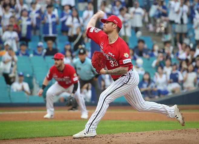 KIA 올러가 13일 대구삼성라이온즈파크에서 열린 2025 KBO리그 삼성전에 선발 등판해 역투하고 있다. 사진 | 대구=연합뉴스