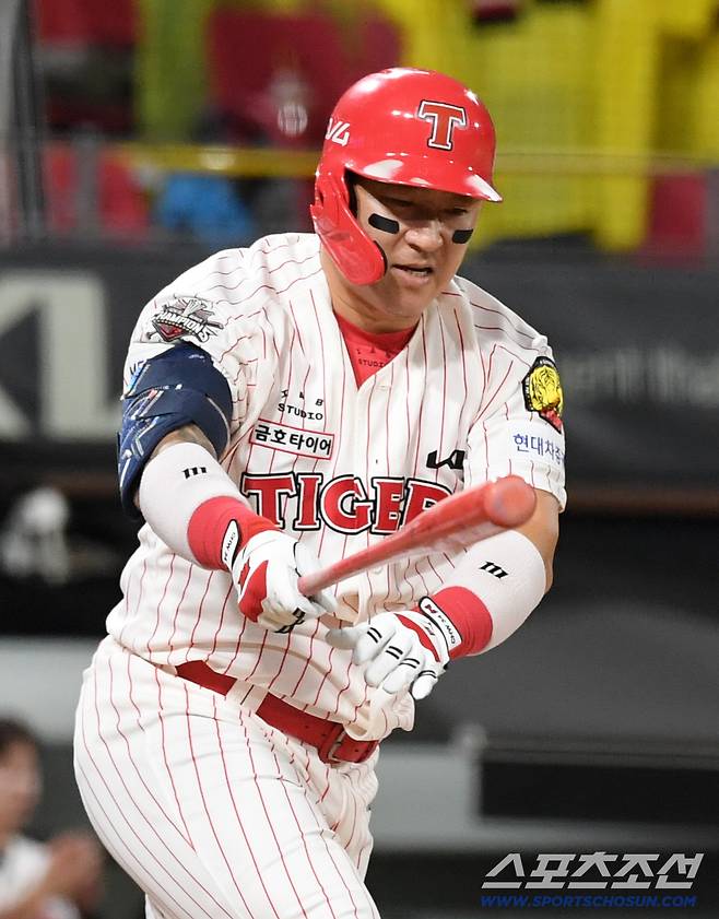 1일 광주 기아챔피언스필드에서 열린 KIA 타이거즈와 한화 이글스의 경기. KIA 최형우가 타격을 하고 있다. 광주=박재만 기자 pjm@sportschosun.com/2025.08.01/